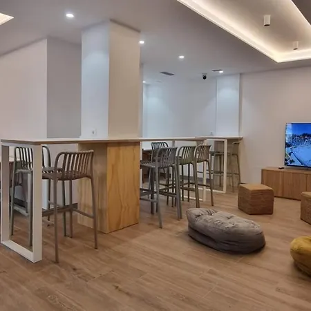 Aloha Surf Hostel