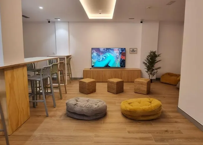 אכסניה Aloha Surf *